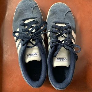 Navy blue suede Adidas size 5